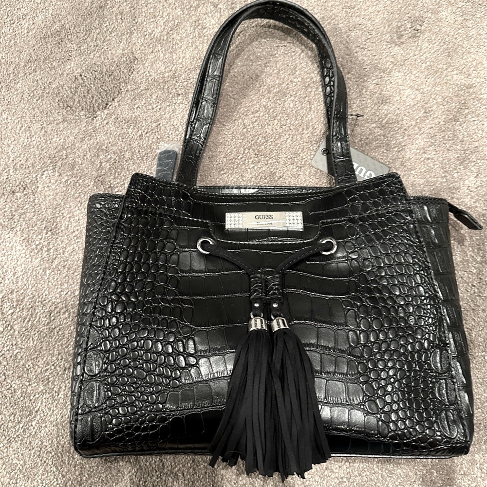 Black leather Authentic Guess purse